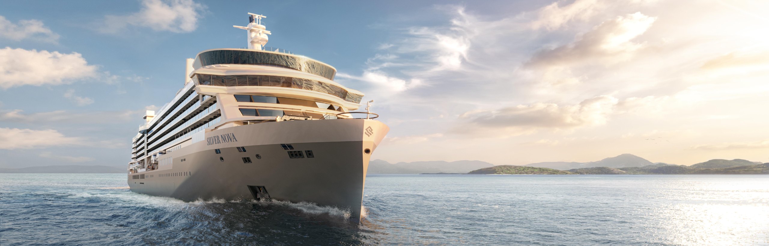 Silversea 探險船航行於加拉巴哥 Kicker Rock 海域