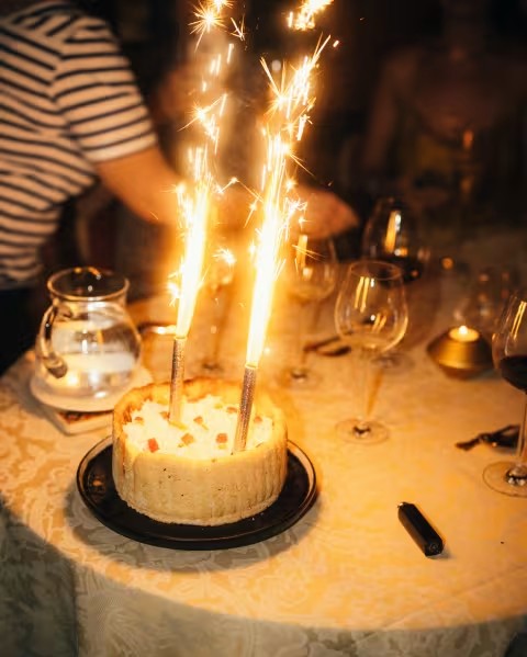 黃昏時分的露臺酒吧